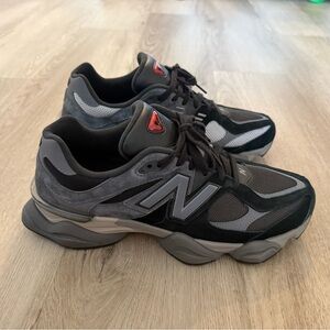 New Balance Men's 9060 Black and Gray Sneakers
